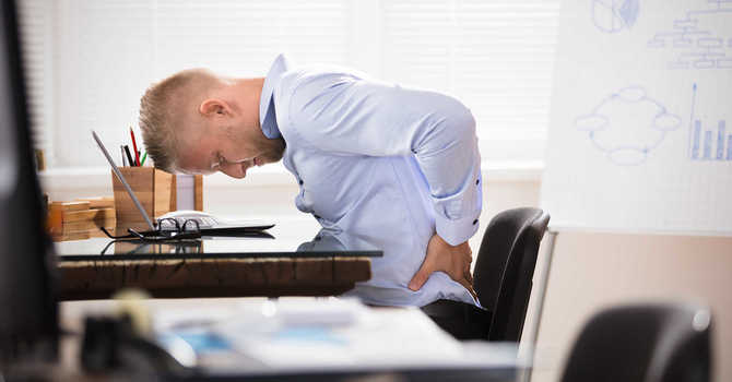 4 Signs It's Time to See a Chiropractor for Your Back Pain image